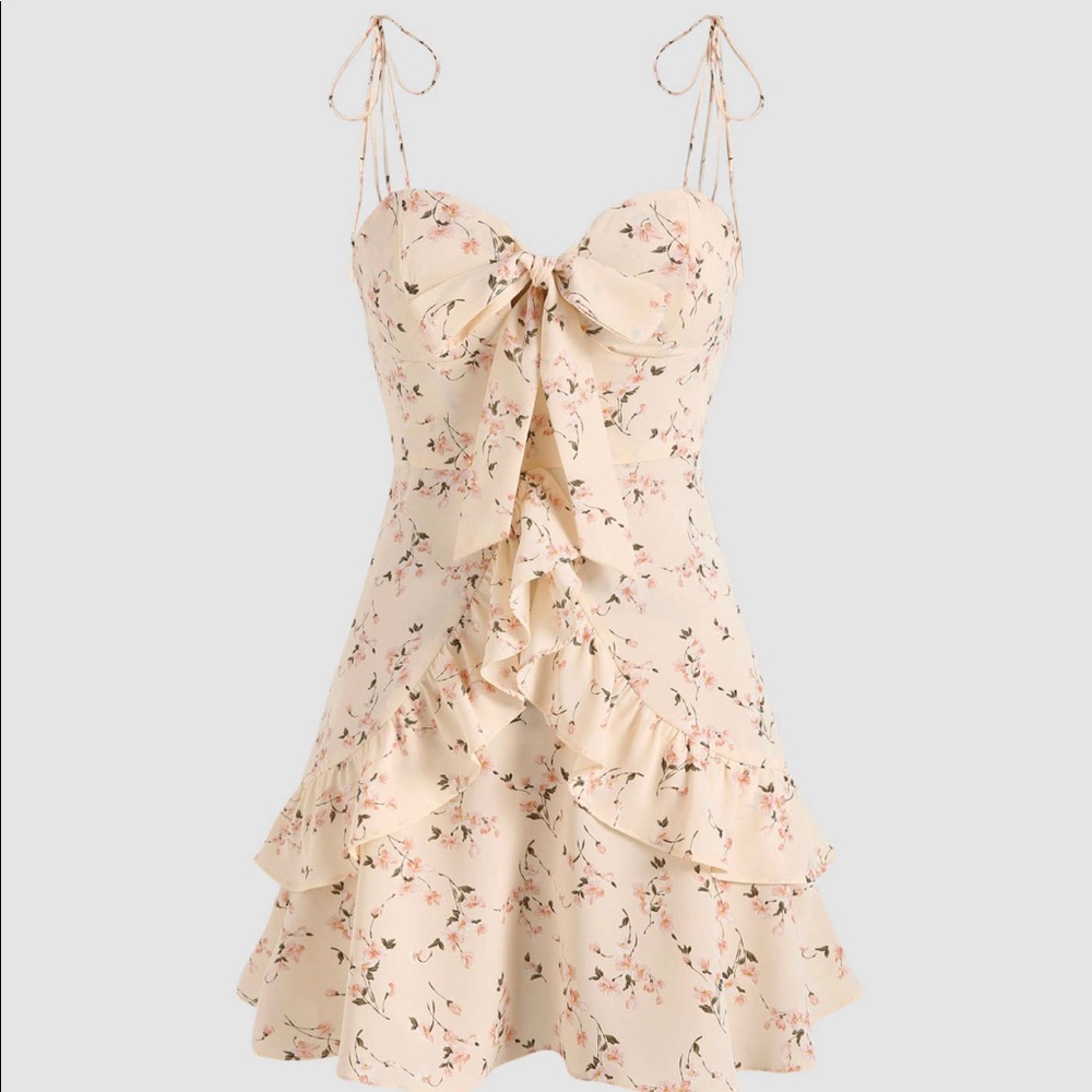 Cute dress! Never worn!